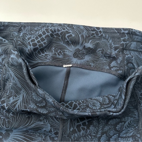 Lululemon Speed Up Crop 21” - Picture 8 of 9